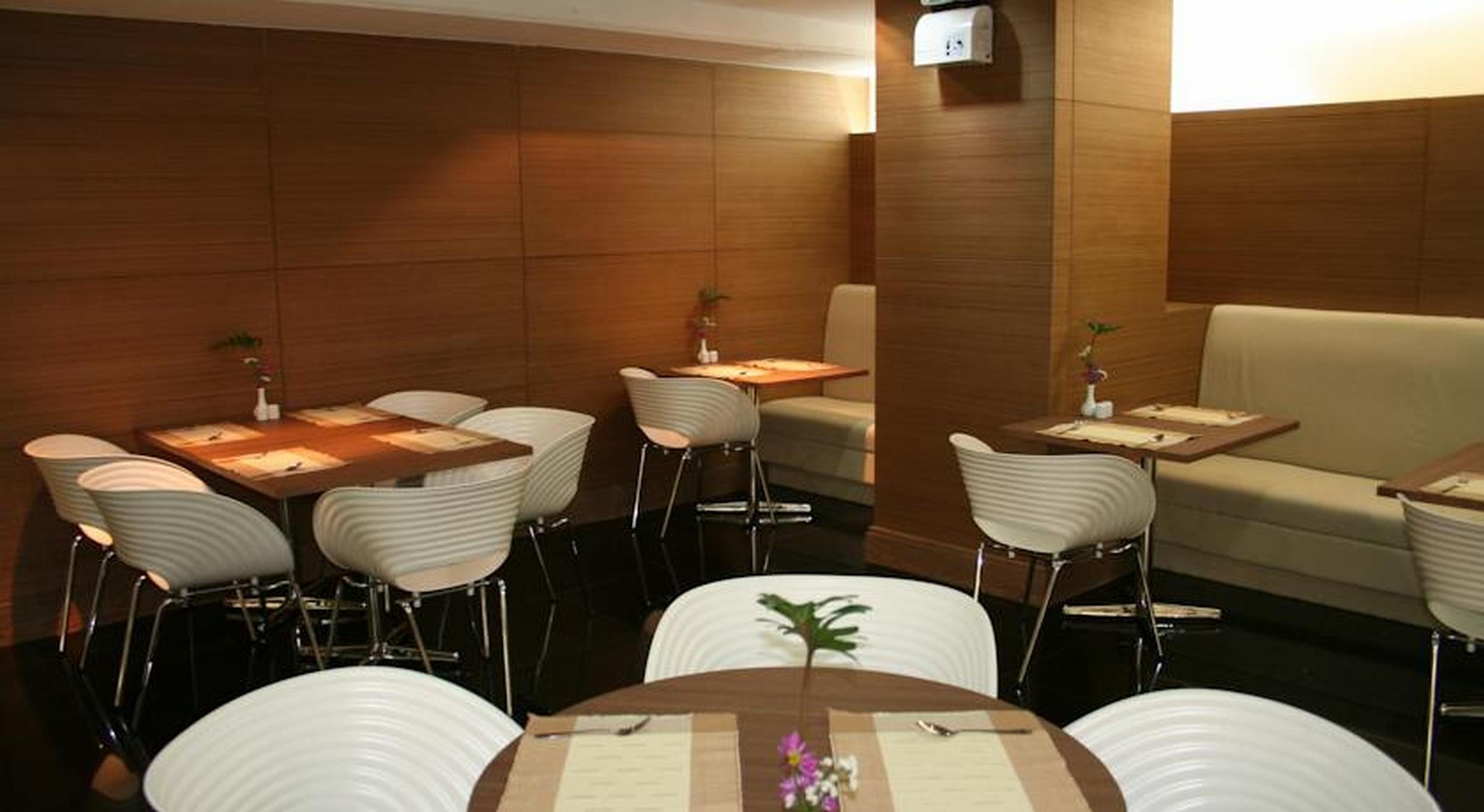 Baiyoke Suite Hotel Bangkok Esterno foto